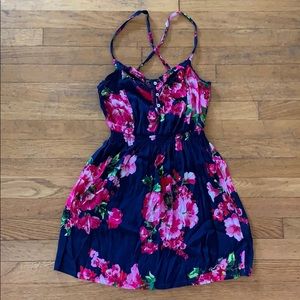 Summer floral dress! Hollister, size small.